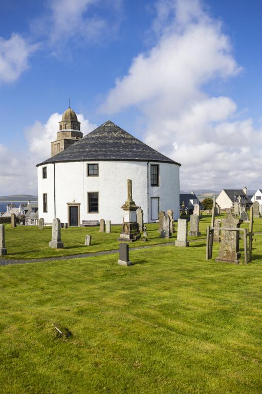 Kilarrow Church, Bowmore, Islay (Credit: VisitScotland/ Kenny Lam)