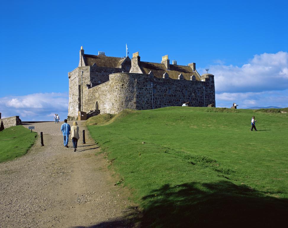 Duart Castle, Isle of Mull. (Credit: VisitScotland / Paul Tomkins)